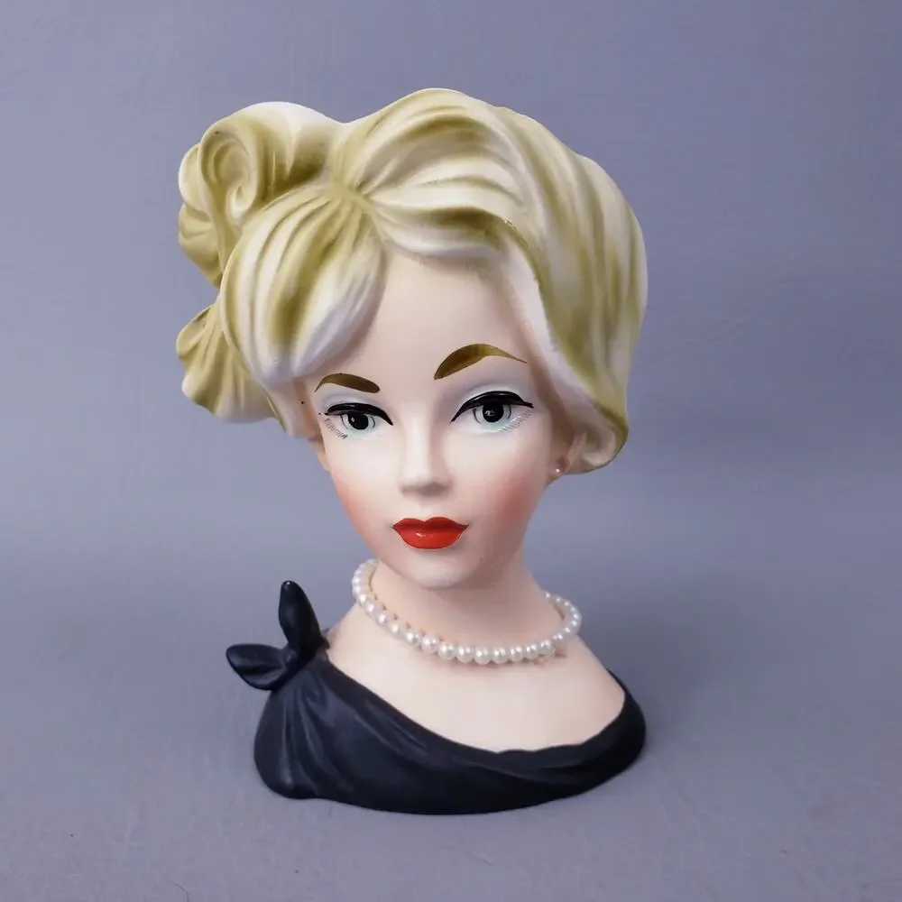 Lady Head Vase 5.5